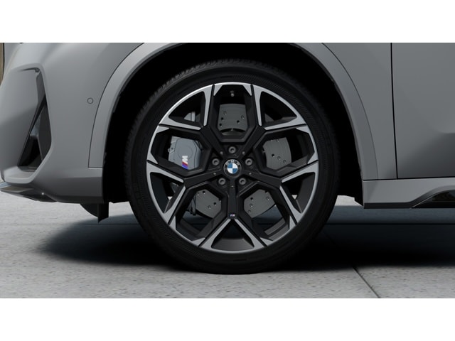 2026 BMW X1 M35i - Photo 7