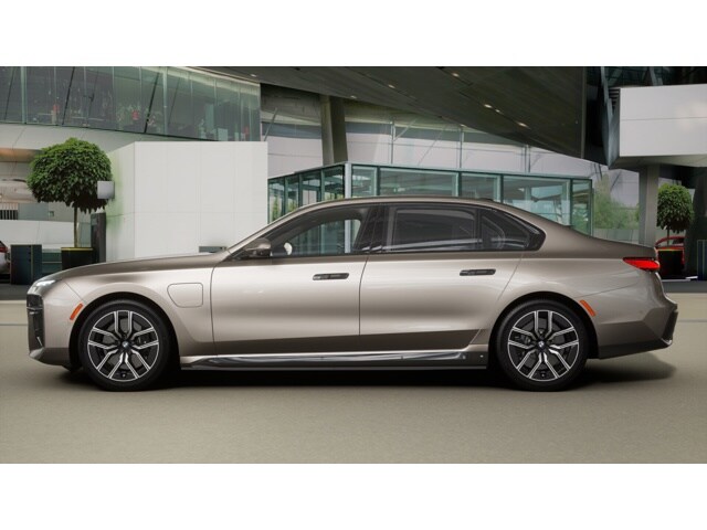 2026 Bmw 750e photo 4