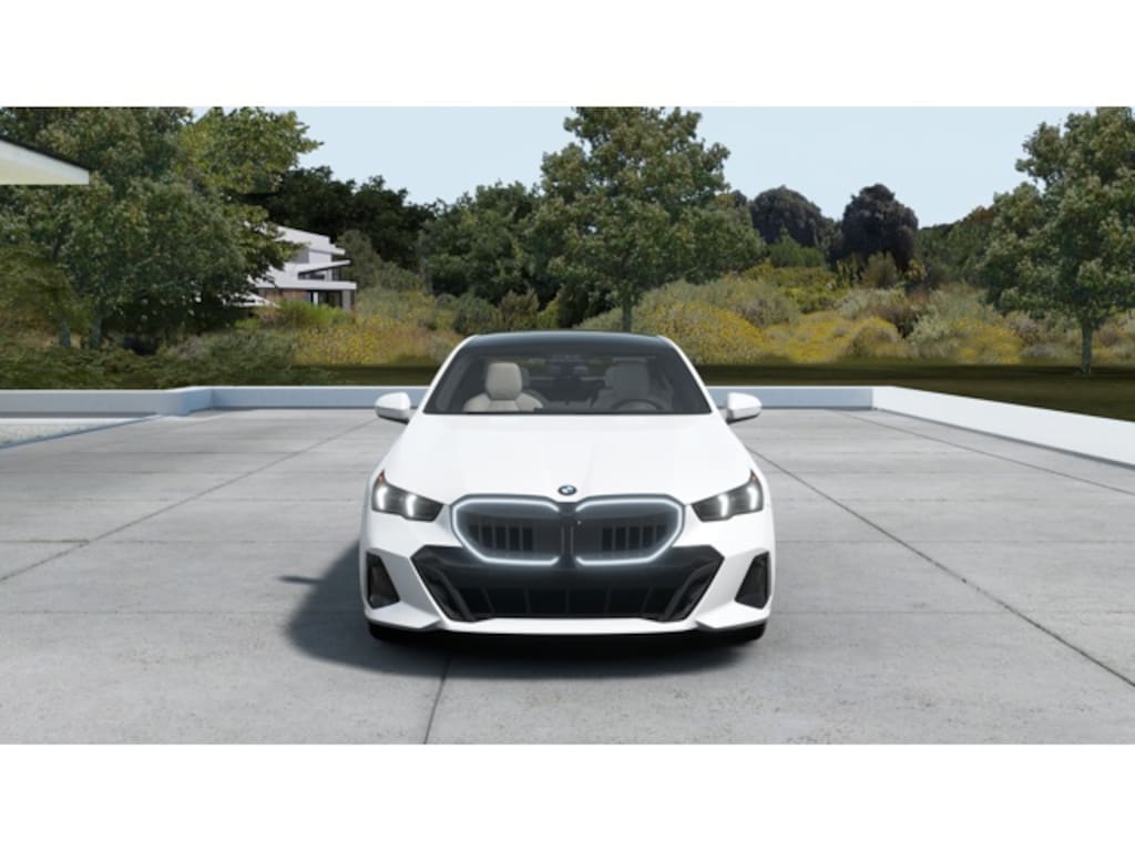 New 2027 BMW 550e xDrive Sedan