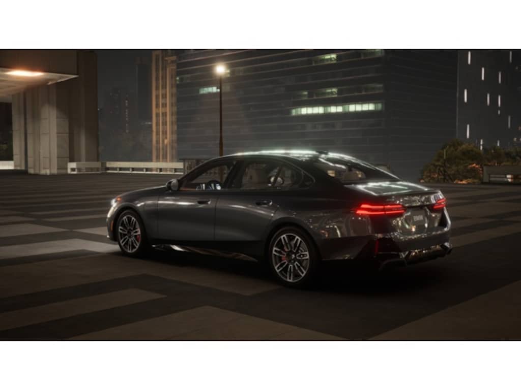 New 2026 BMW 550e xDrive Sedan