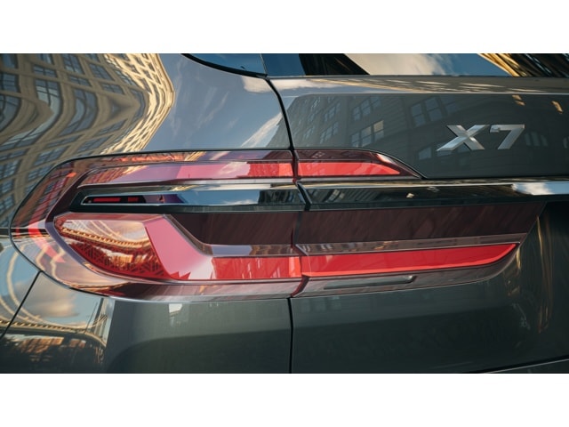 2026 BMW X7 40i - Photo 8