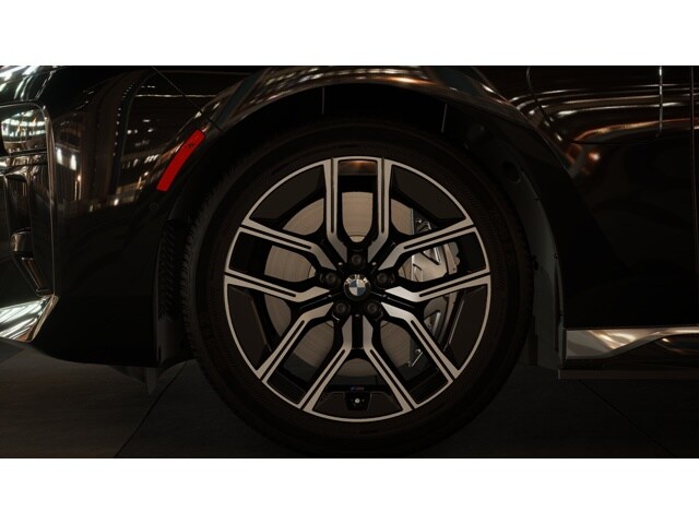 2025 BMW 7 Series 750e - Photo 51