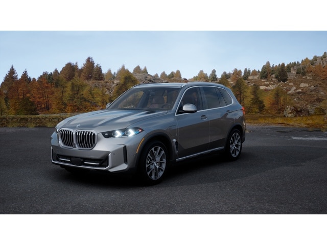 2026 BMW X5 50e's photo