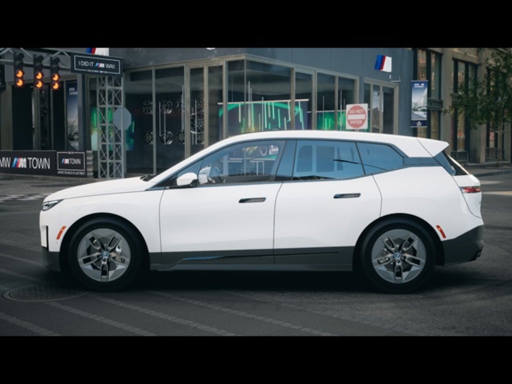 New 2025 BMW iX xDrive50 SUV