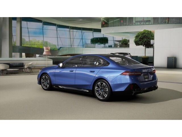 2025 Bmw 550e xDrive photo 2