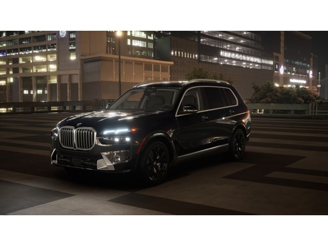 2026 BMW X7 40i's photo