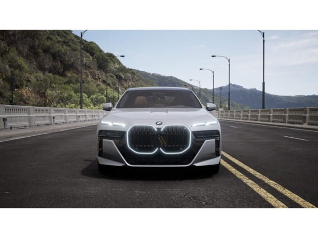 New 2026 BMW 740i xDrive Sedan