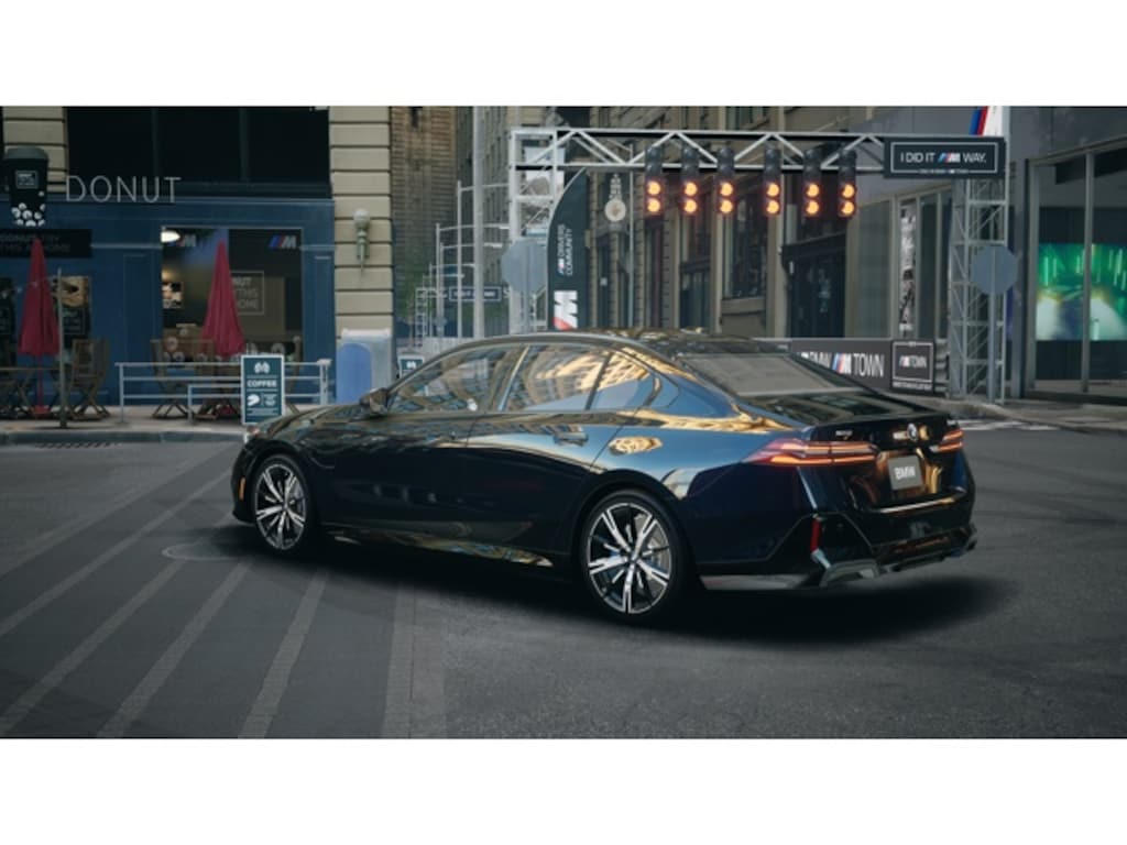 New 2026 BMW 550e  Sedan