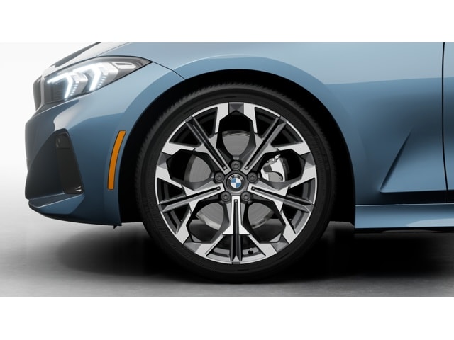 2025 BMW 3 Series 330i - Photo 31