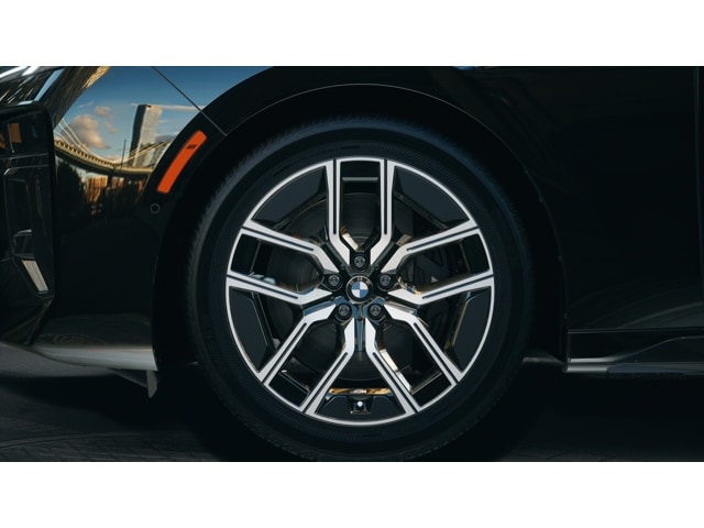 2026 BMW 7 Series 740i - Photo 7