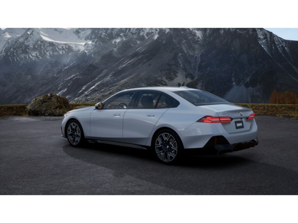 New 2026 BMW 530i xDrive Sedan