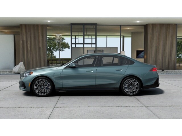 2026 Bmw 550e xDrive photo 4