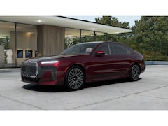 2025 BMW 760i xDrive Sedan