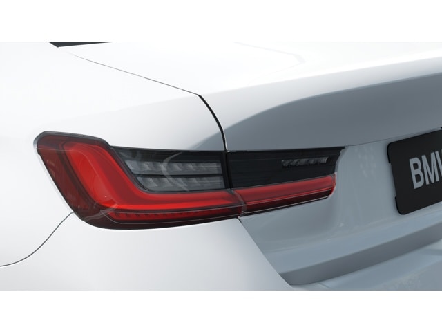 2025 BMW 3 Series 330i - Photo 8