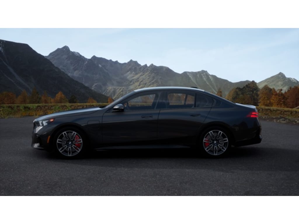 New 2026 BMW 550e xDrive Sedan