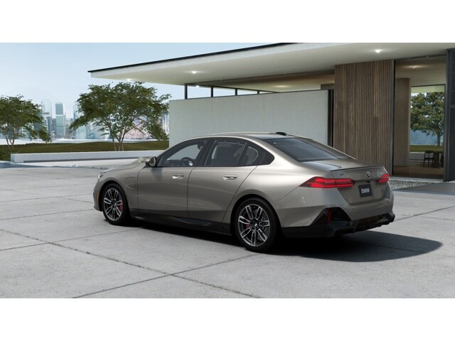 2026 Bmw 550e xDrive photo 2