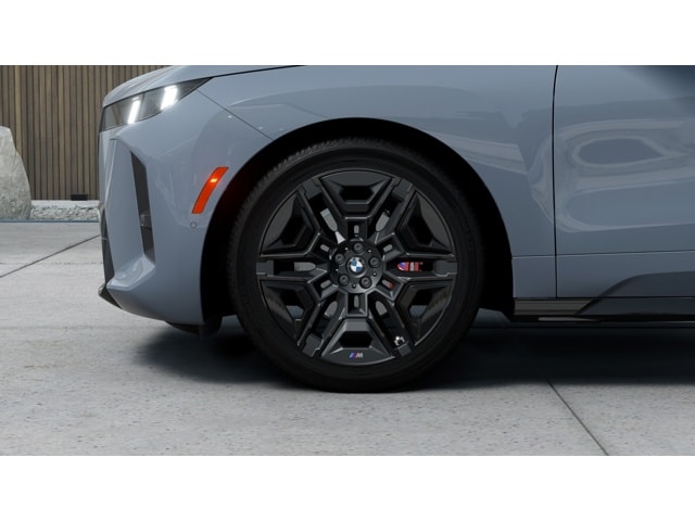 2025 BMW 7 Series 750e - Photo 26