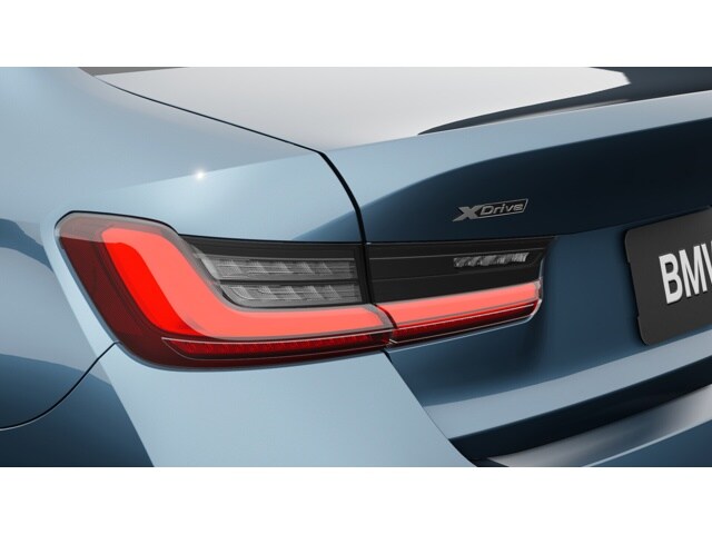 2025 BMW 3 Series 330i - Photo 32