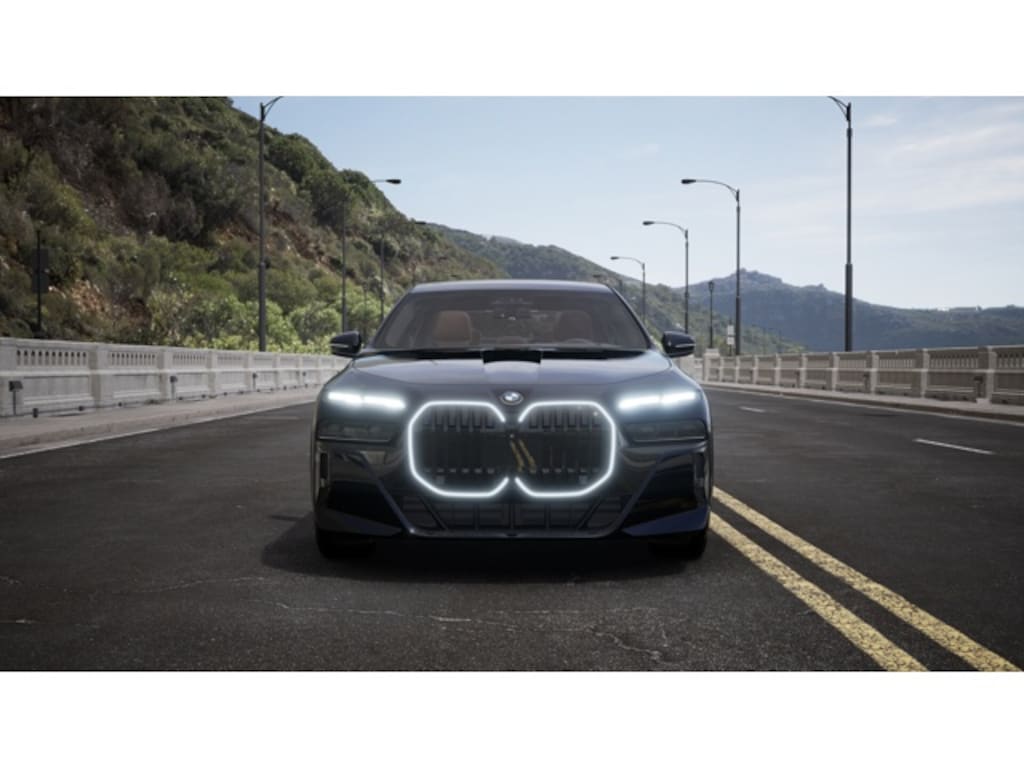 New 2026 BMW 740i xDrive Sedan