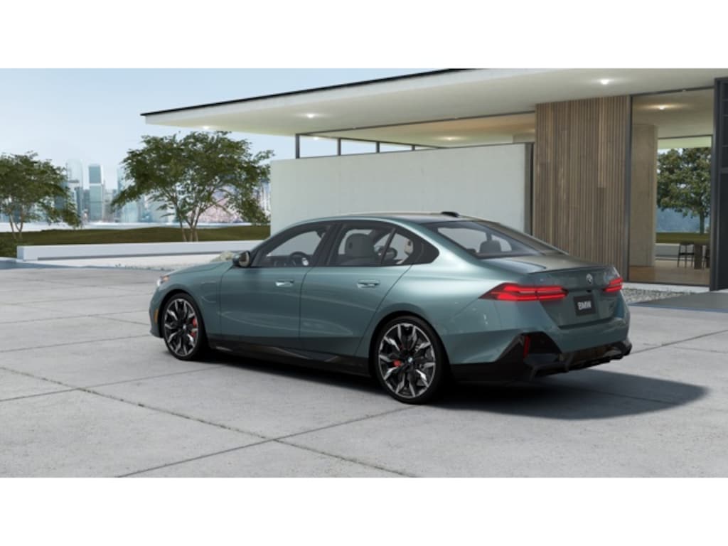 New 2027 BMW 550e xDrive Sedan