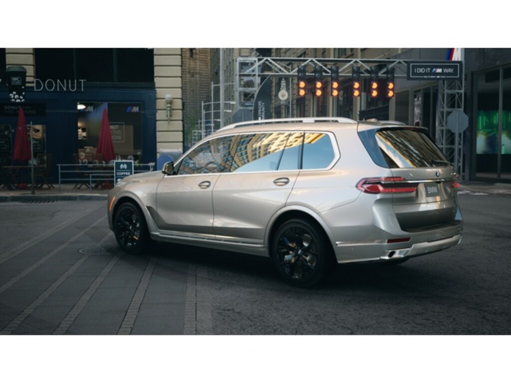 Used 2025 BMW X7 xDrive40i SUV