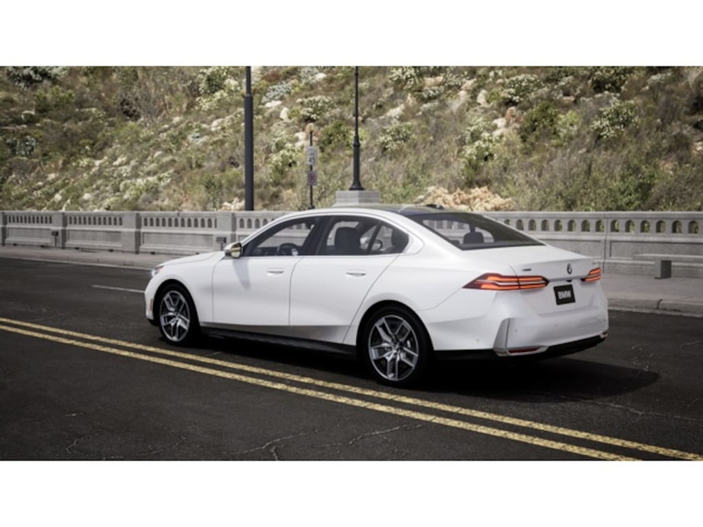 New 2027 BMW 530i xDrive Sedan