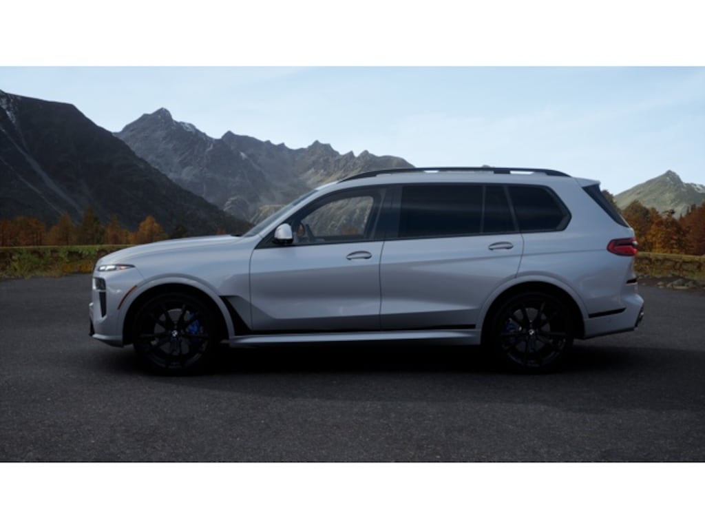 New 2026 BMW X7 M60i SUV