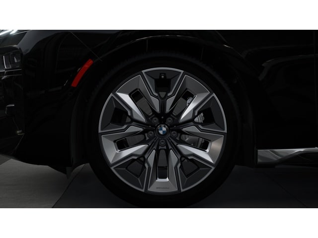 2025 BMW i7 50 - Photo 36