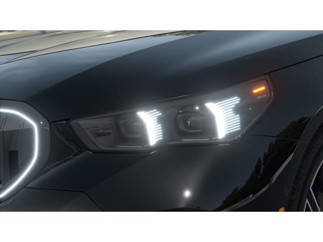 2027 BMW 5 Series 550e - Photo 33