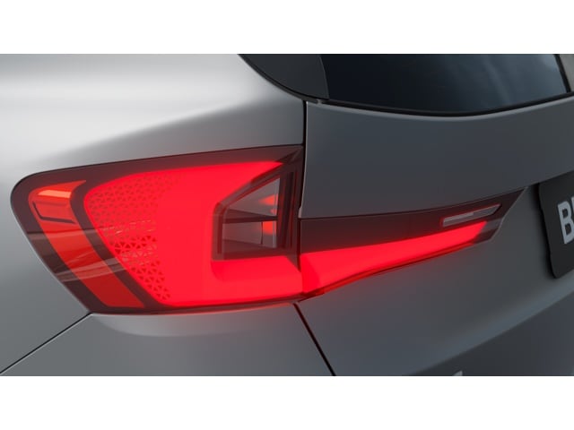 2026 BMW X1 M35i - Photo 8