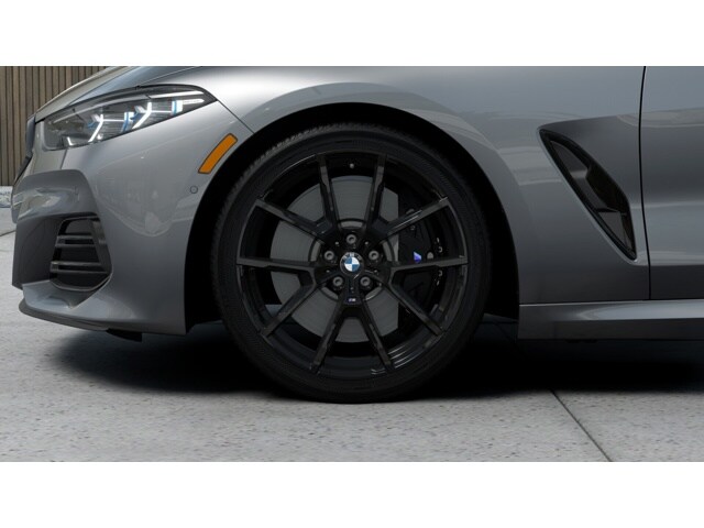 2026 BMW 8 Series M850i - Photo 38