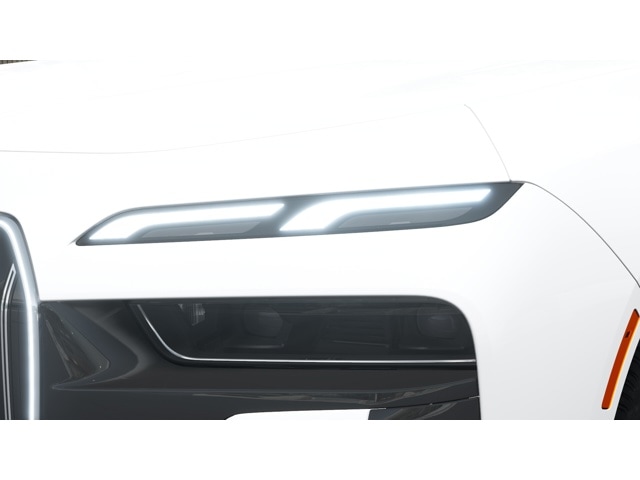 2025 BMW 7 Series 740i - Photo 36