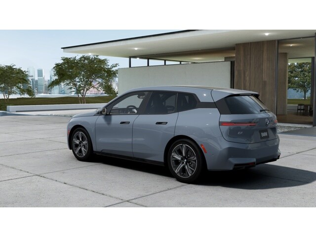 2026 Bmw iX photo 2