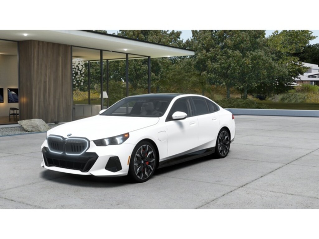 New 2026 BMW 550e xDrive Sedan