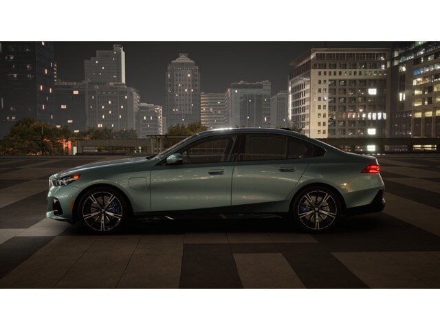 2026 Bmw 550e xDrive photo 4