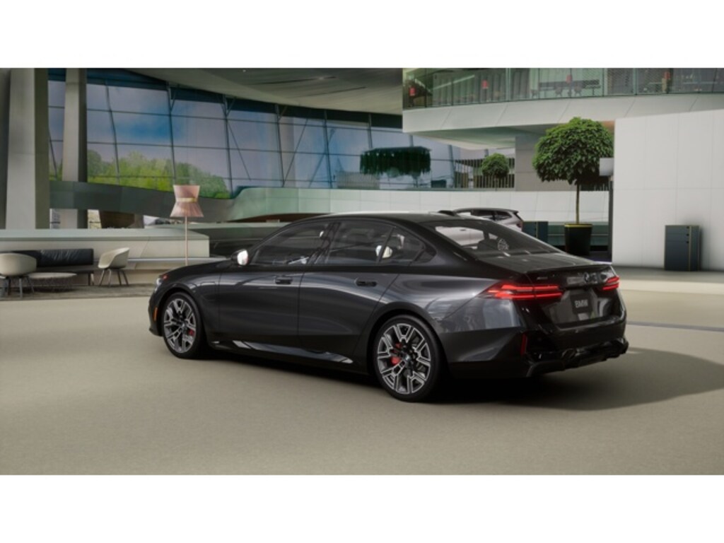 New 2026 BMW 550e xDrive Sedan