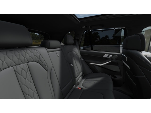 2026 BMW X5 M60i - Photo 31