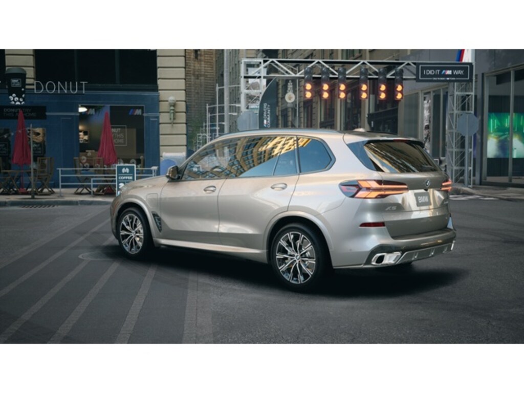 New 2026 BMW X5 PHEV xDrive50e SUV
