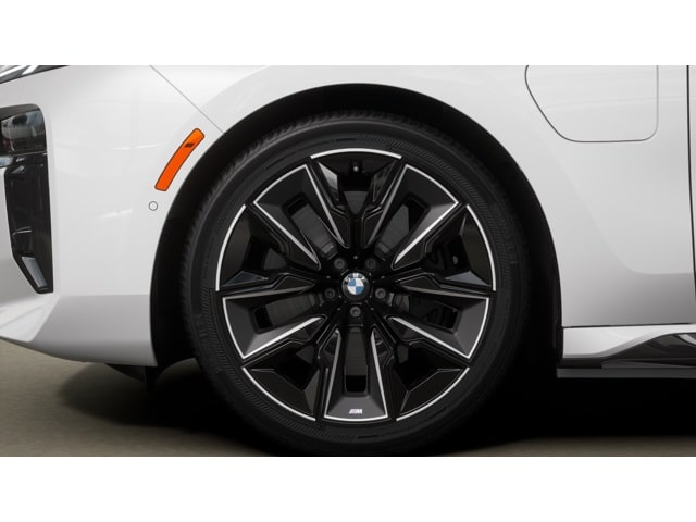 2026 BMW 7 Series 750e - Photo 34