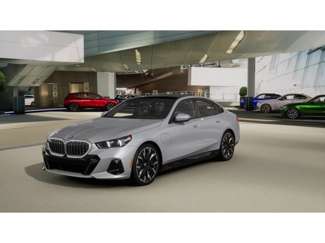 2026 Bmw 550e xDrive photo 4