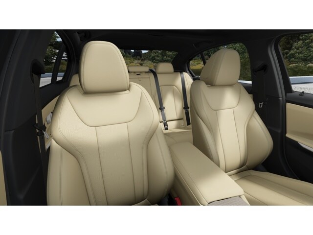 2026 BMW 3 Series 330i - Photo 31