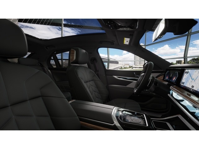 2025 BMW 7 Series 760i - Photo 40