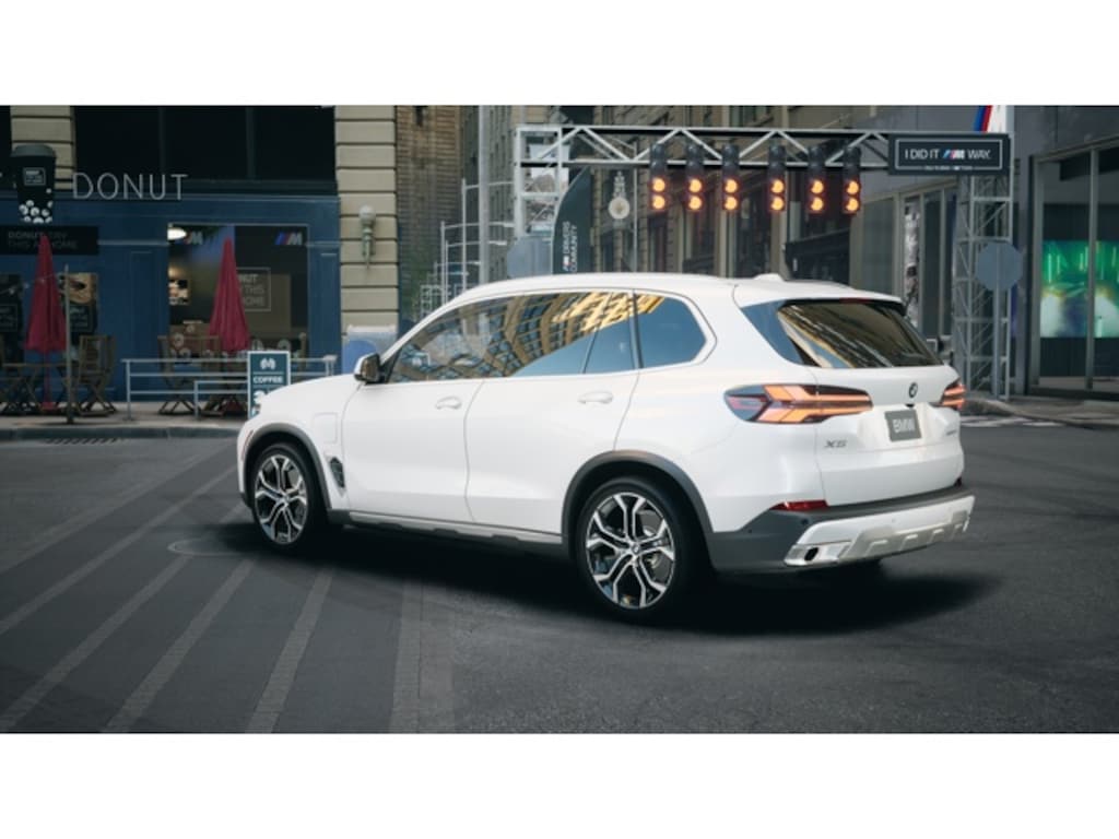 New 2026 BMW X5 PHEV xDrive50e SUV