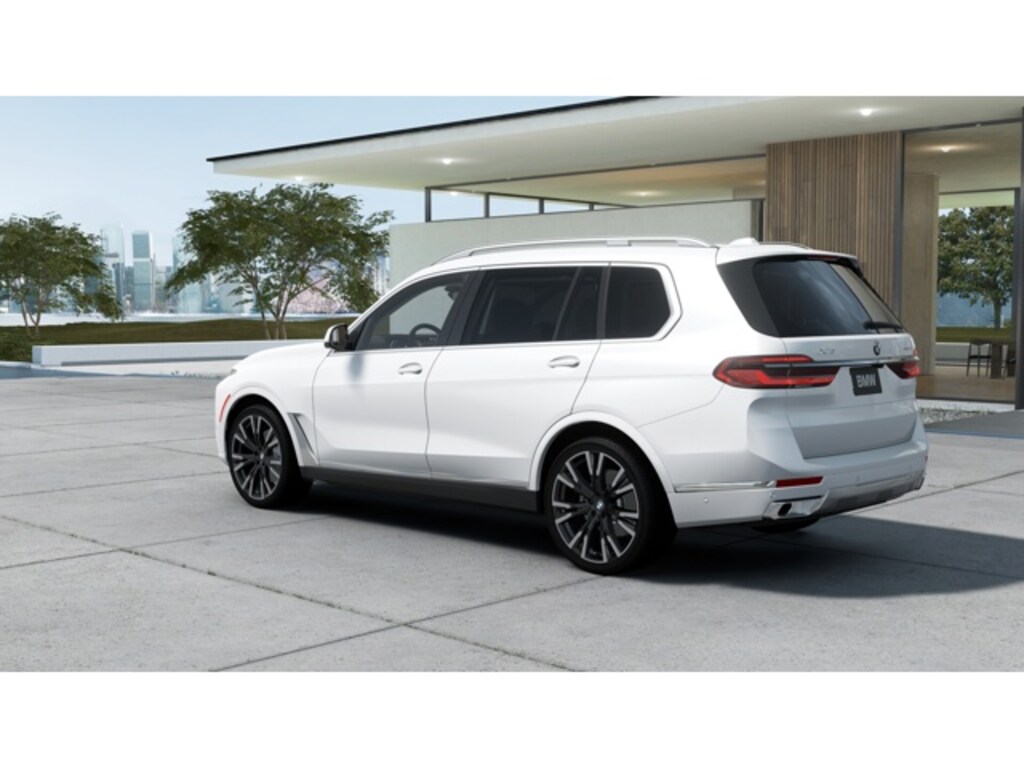 New 2026 BMW X7 SUV