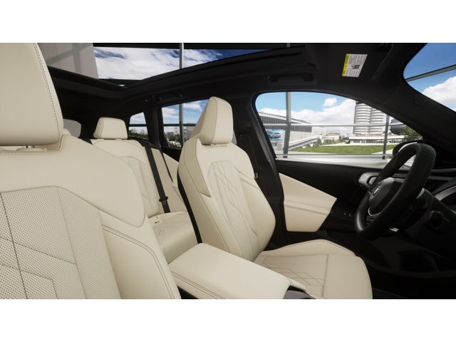 2025 BMW i7 50 - Photo 27