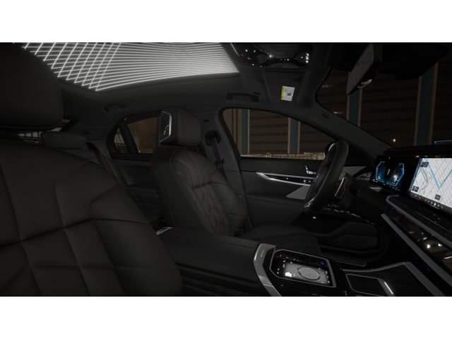 2026 BMW 7 Series 750e - Photo 37