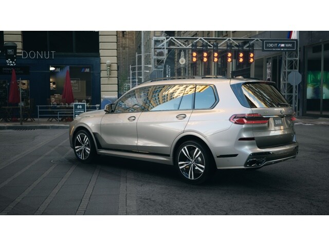 2026 Bmw X7 M60i photo 2