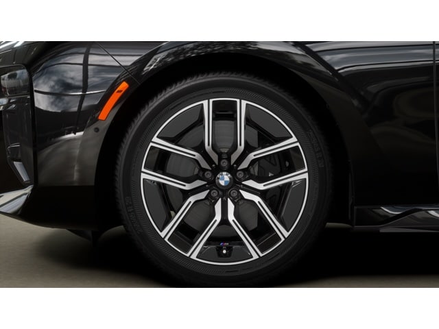 2026 BMW 7 Series 740i - Photo 7