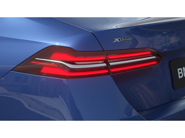 2026 BMW 5 Series 550e - Photo 8