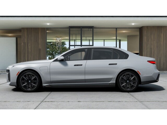 2026 Bmw 750e photo 3